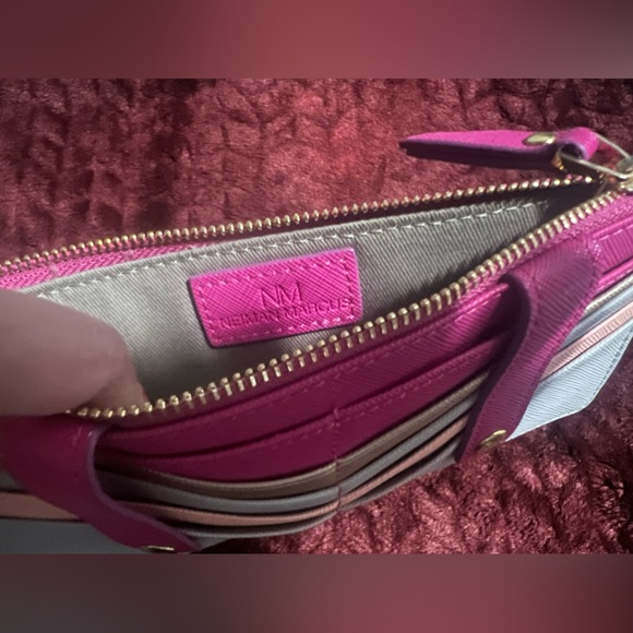 Multi-Color Neiman Marcus Zippy and Card Wallet🪪 - Picture 4 of 9